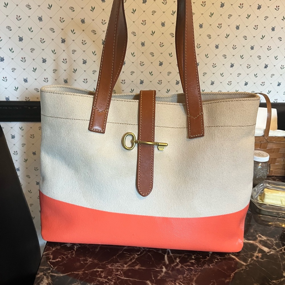 FOSSIL AUSTIN SHOPPER HOT CORAL/ OFF WHITE COTTON CANVAS TOTE SHOULDER BAG